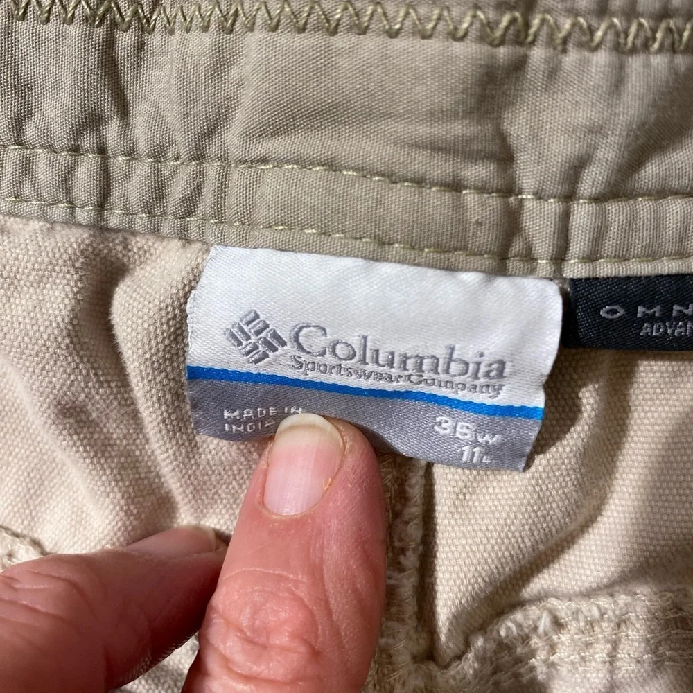Columbia Omi-Shield Men's Tan Shorts size 36 x 11 (LU)